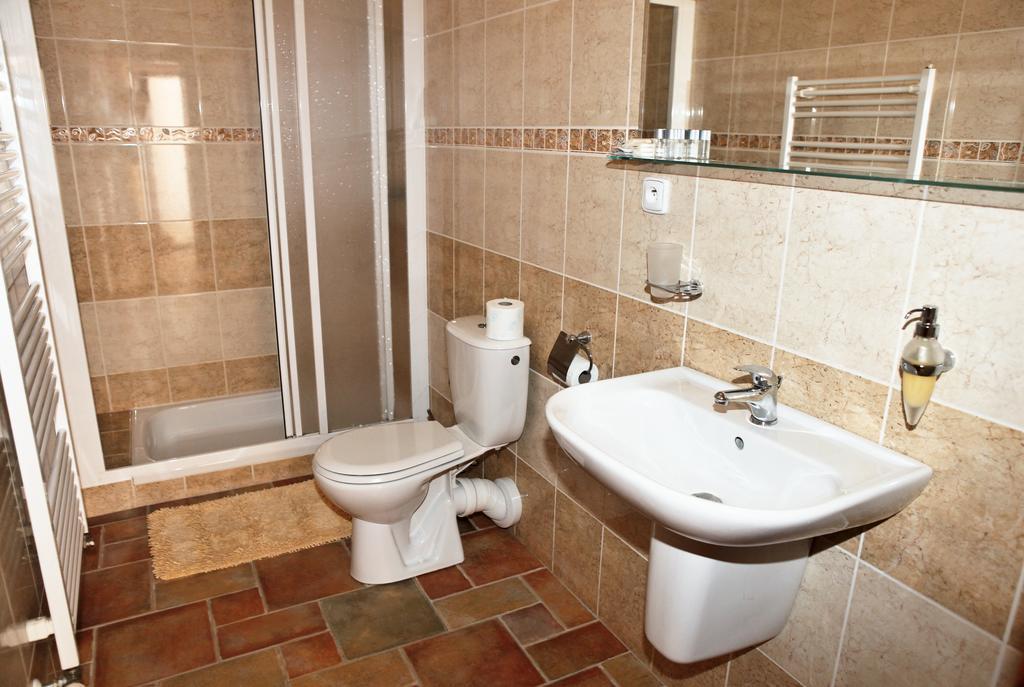 Hotel Pelikán Třeboň Quarto foto