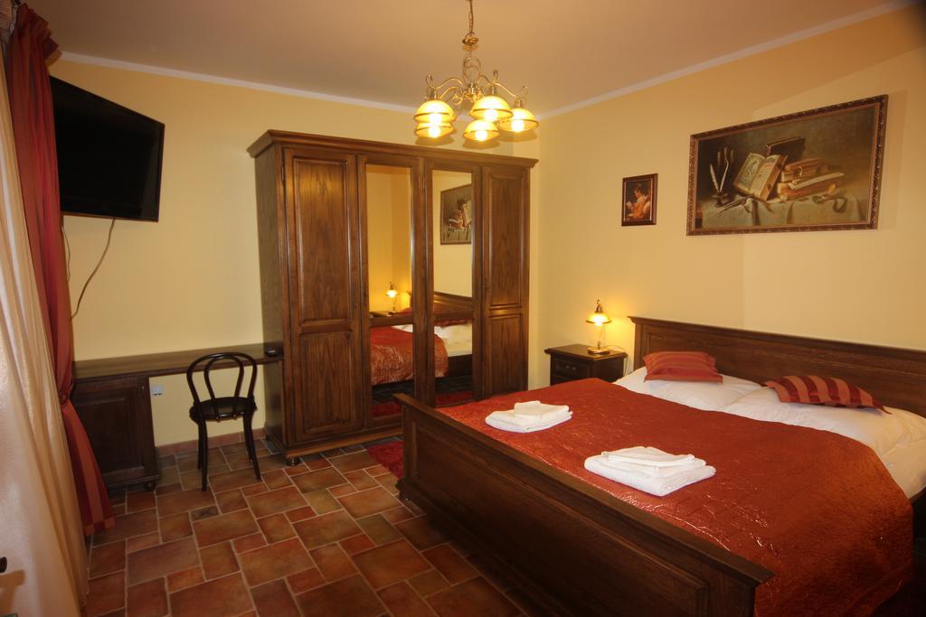 Hotel Pelikán Třeboň Quarto foto