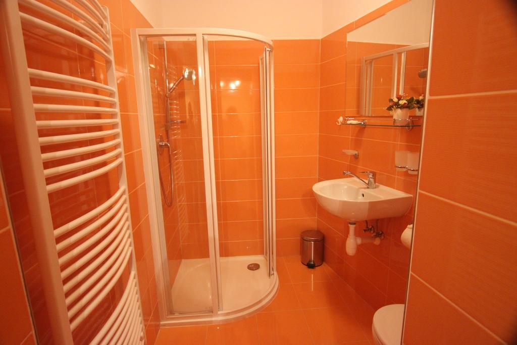 Hotel Pelikán Třeboň Quarto foto