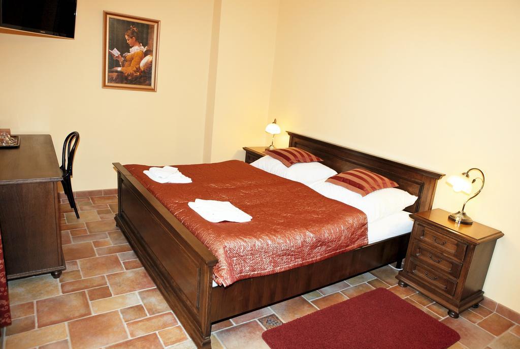 Hotel Pelikán Třeboň Quarto foto